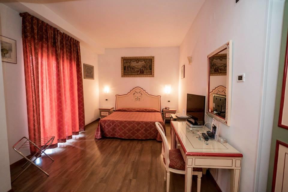 Aequa Hotel Vico Equense Esterno foto