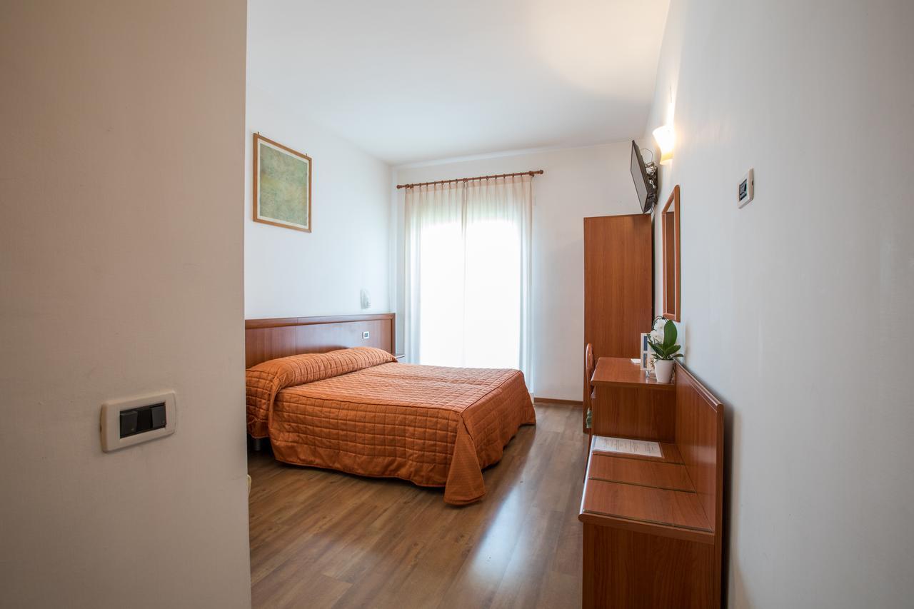 Aequa Hotel Vico Equense Esterno foto